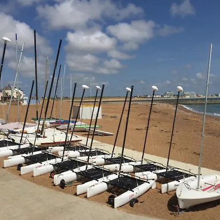 Ner Pensea à 250 M De La Location Samedi Au Samedi